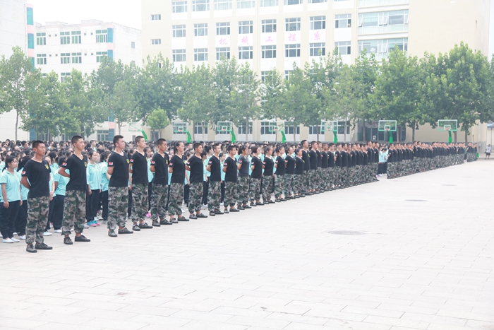 晋城技师学院2016级新生开学典礼暨军训动员大会隆重召开